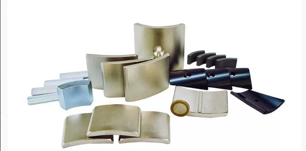 What is a motor magnet permanent?